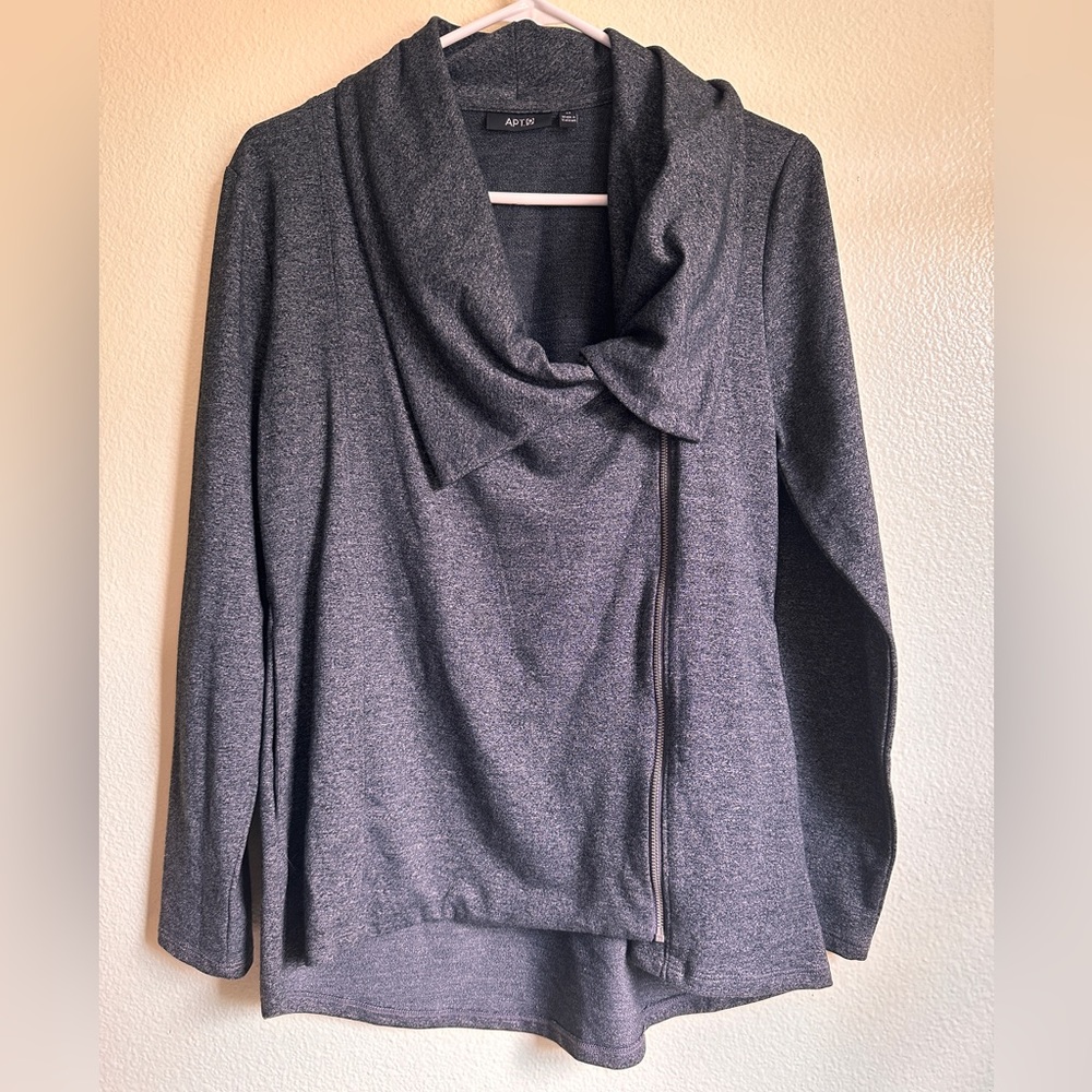 Apt 9 zip up